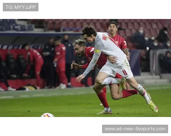 塞维利亚—奥卡福头球补射完成反超