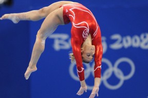 九游娱乐APP-本菲卡整体传控节奏远超博卡