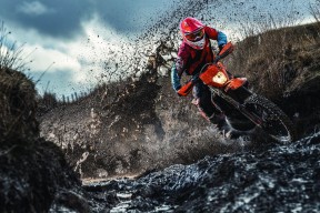 九游（jiuyou.com）游戏-德甲攻守激烈：节奏快，精彩不断！，德甲德甲