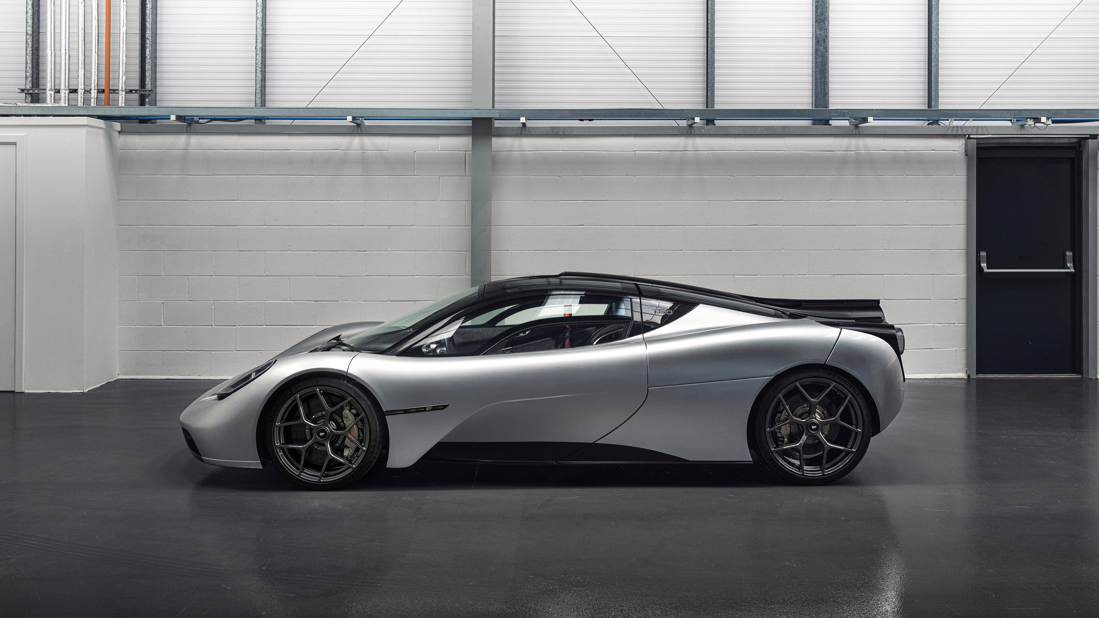 中国篮球市场细分策略及精准营销实践,中国篮球市场分析